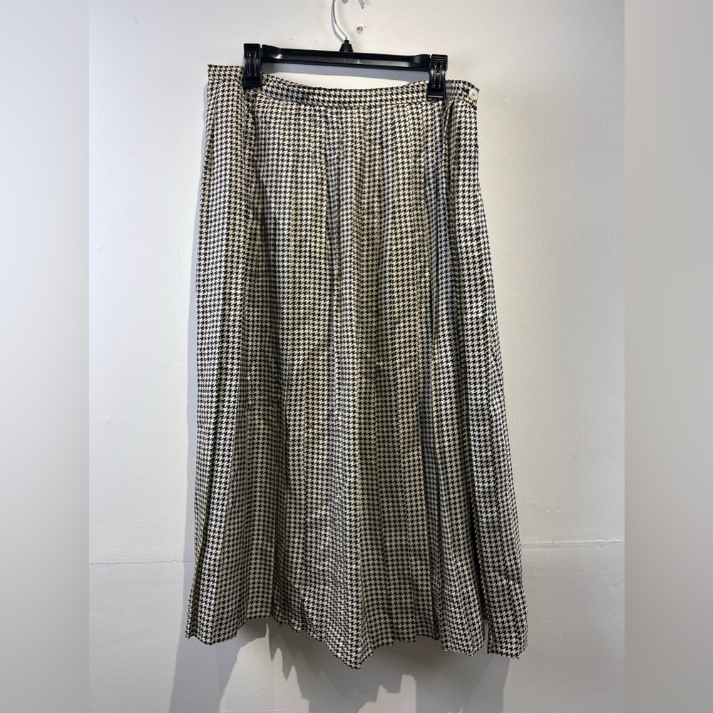 Vintage Lauren Ralph Lauren silk houndstooth pleated skirt